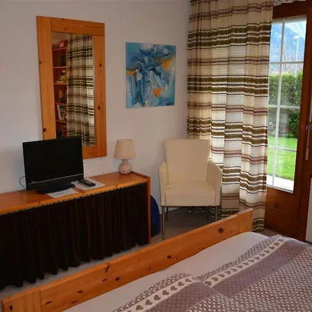 Simmental Appartement-fewo- Dusche Oder Bad- Wc 4-bettwohnung By Interhome